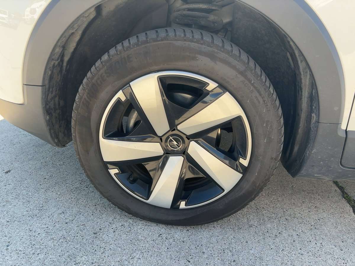 Fahrzeugbild eines Opel Crossland X