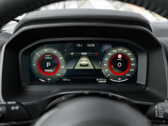 Fahrzeugbild eines Nissan X-TRAIL