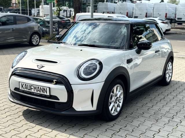Fahrzeugbild eines MINI COOPER