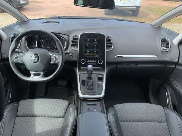 Fahrzeugbild eines Renault Grand Scénic