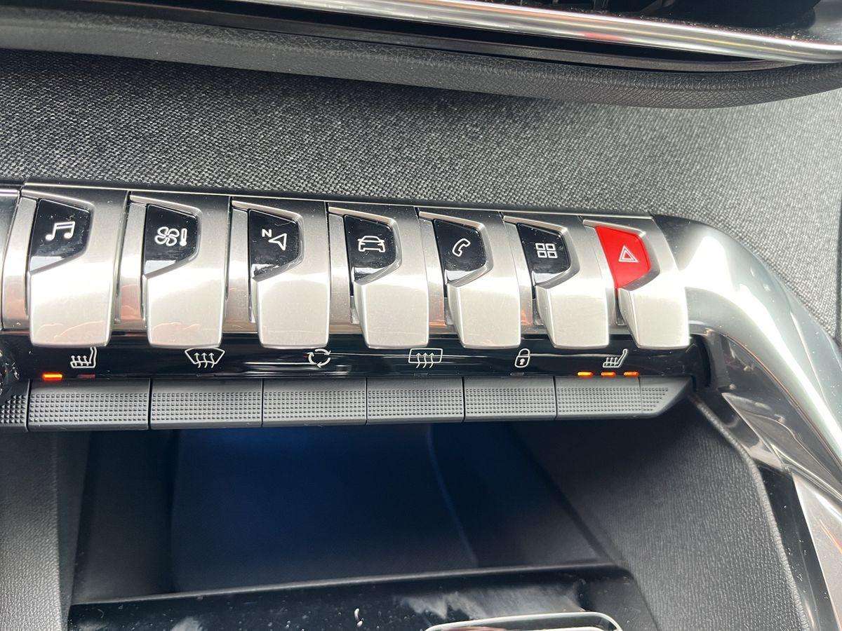 Fahrzeugbild eines Peugeot 3008