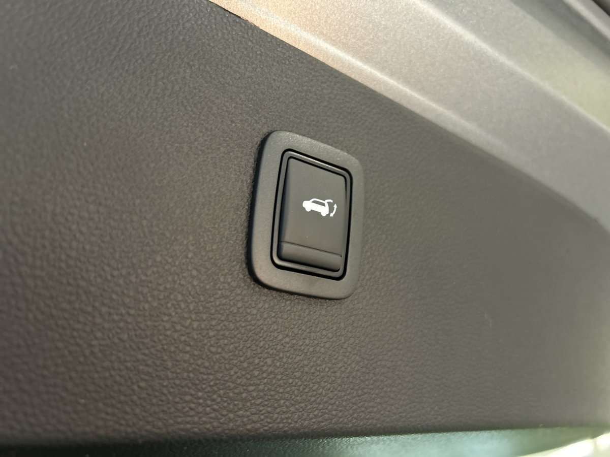 Fahrzeugbild eines Dacia Bigster