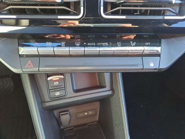 Fahrzeugbild eines Renault 5 E-TECH