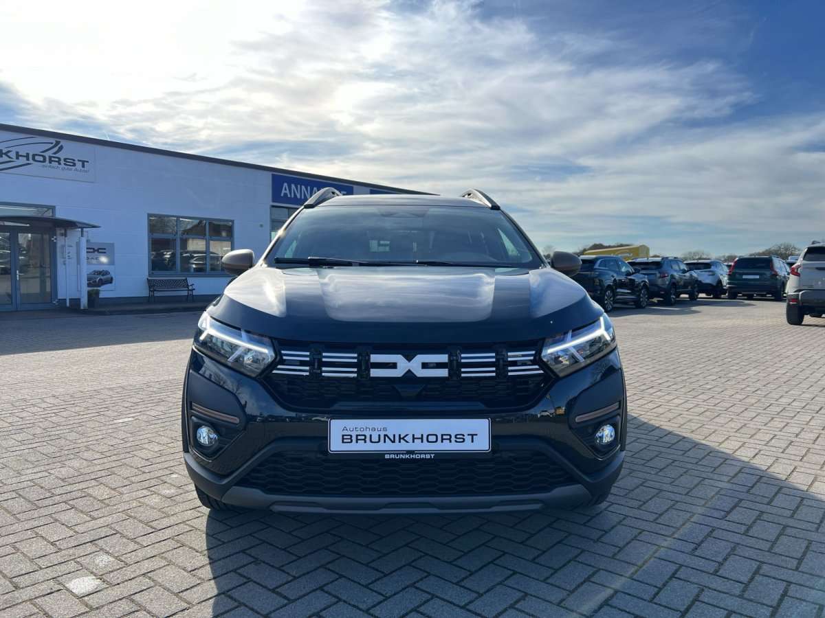 Fahrzeugbild eines Dacia Jogger