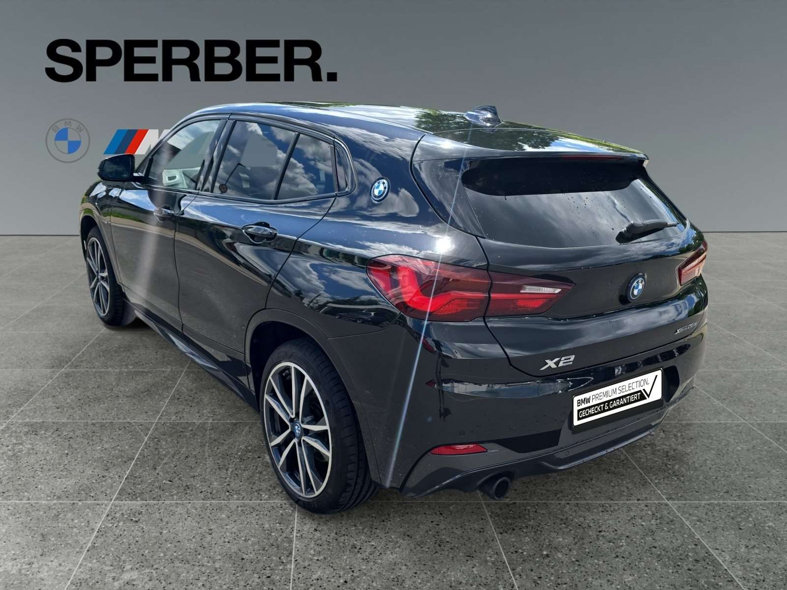 Fahrzeugbild eines BMW X2