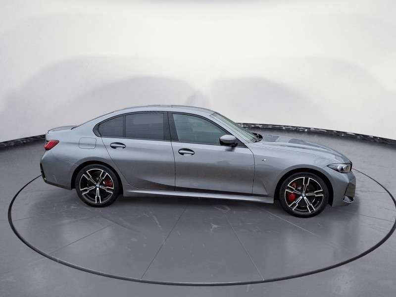 Fahrzeugbild eines BMW 3er-Reihe