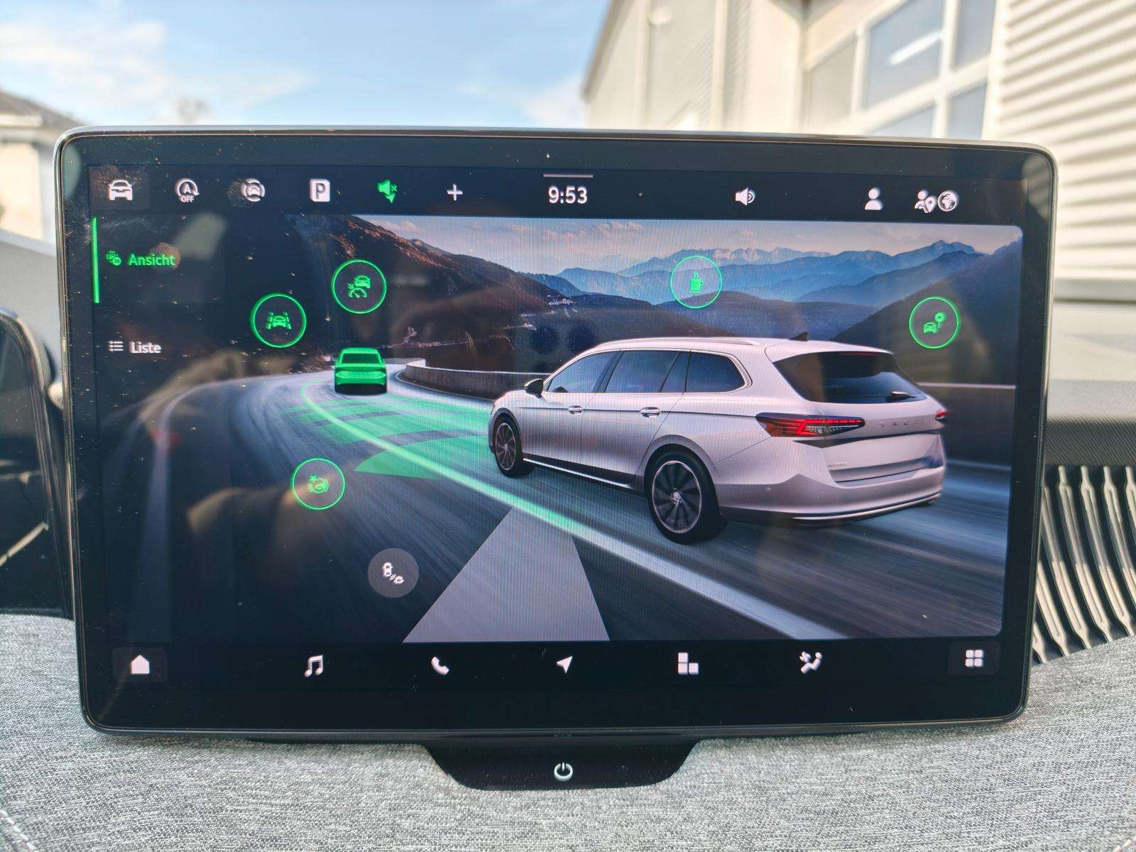 Fahrzeugbild eines Skoda Superb