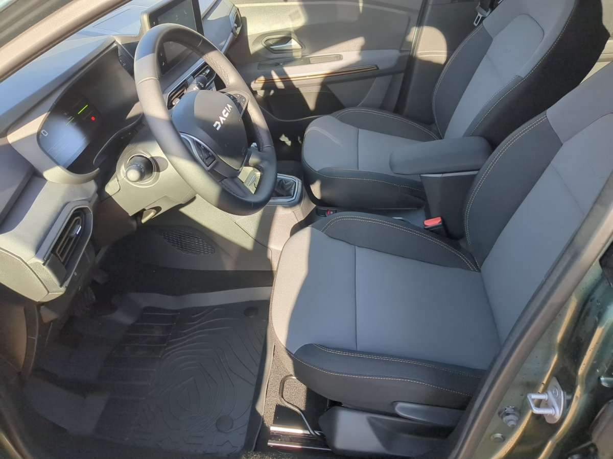 Fahrzeugbild eines Dacia Jogger