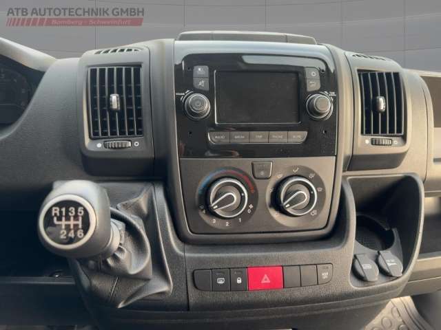 Fahrzeugbild eines Opel Movano