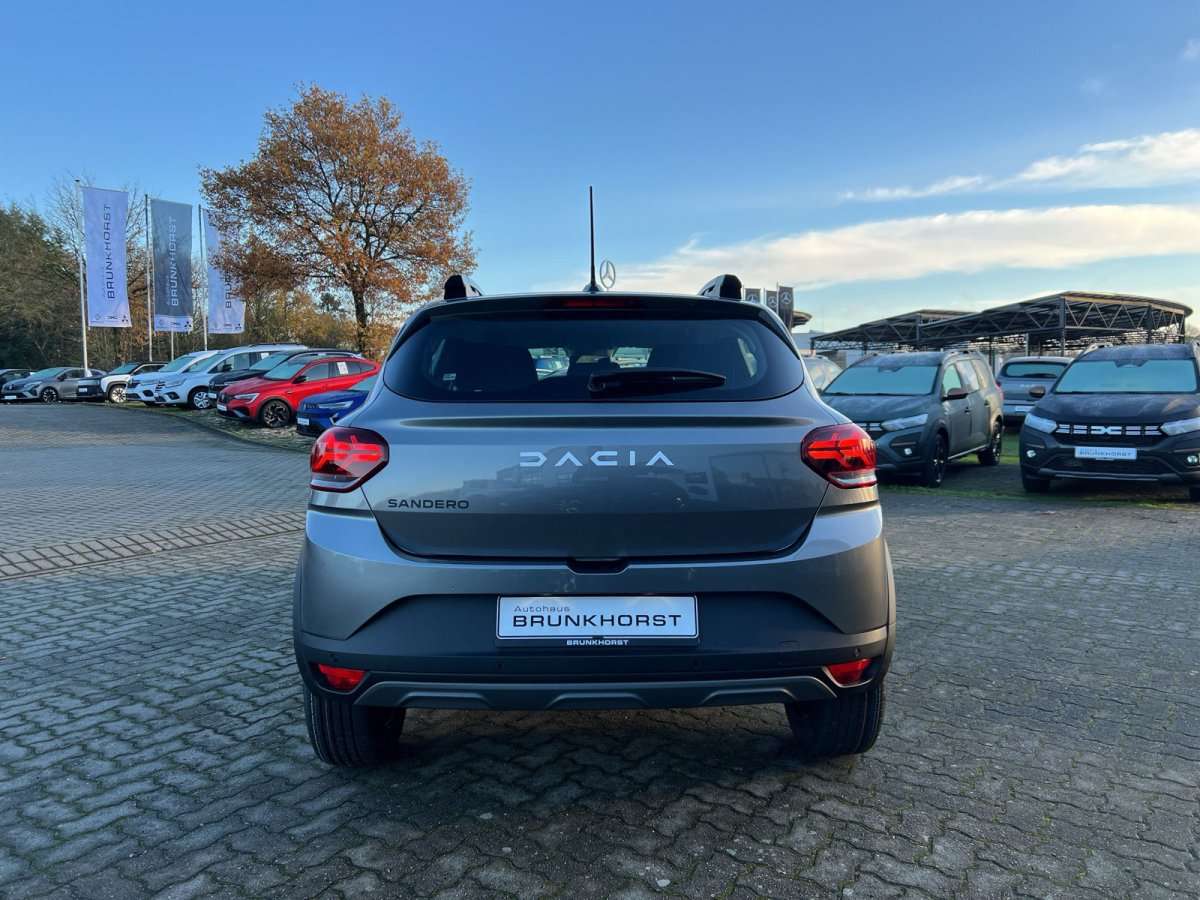 Fahrzeugbild eines Dacia Sandero