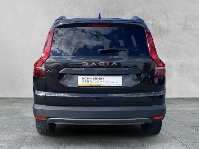 Fahrzeugbild eines Dacia Jogger