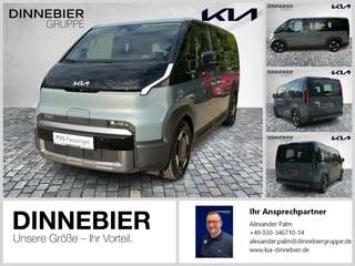 Schräge Frontansicht auf einen Kia PV5 Passenger , freigestellt