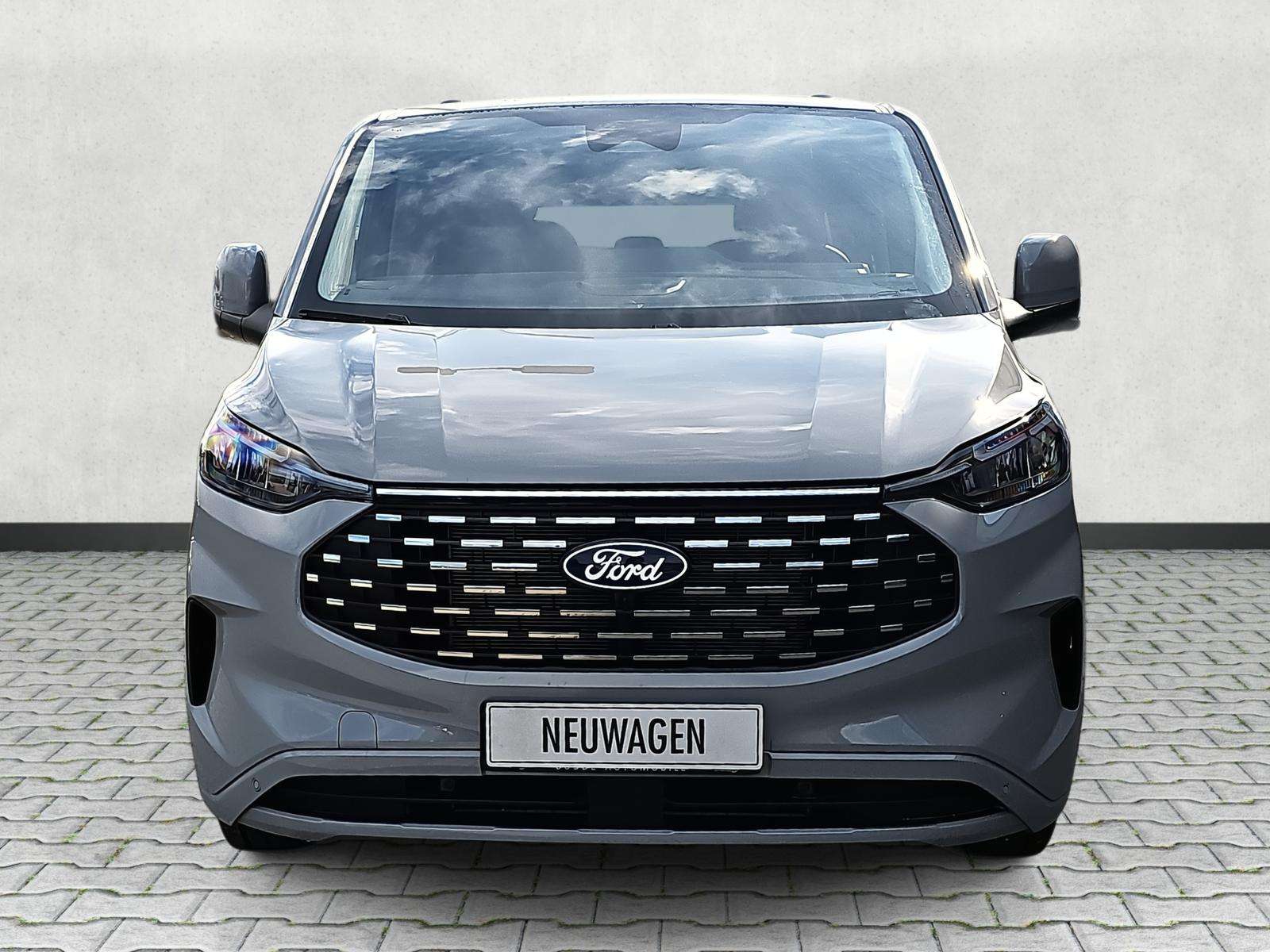 Fahrzeugbild eines Ford Tourneo Custom