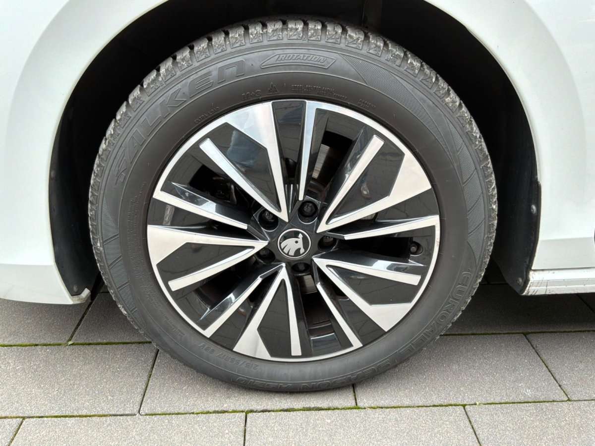 Fahrzeugbild eines Skoda Superb