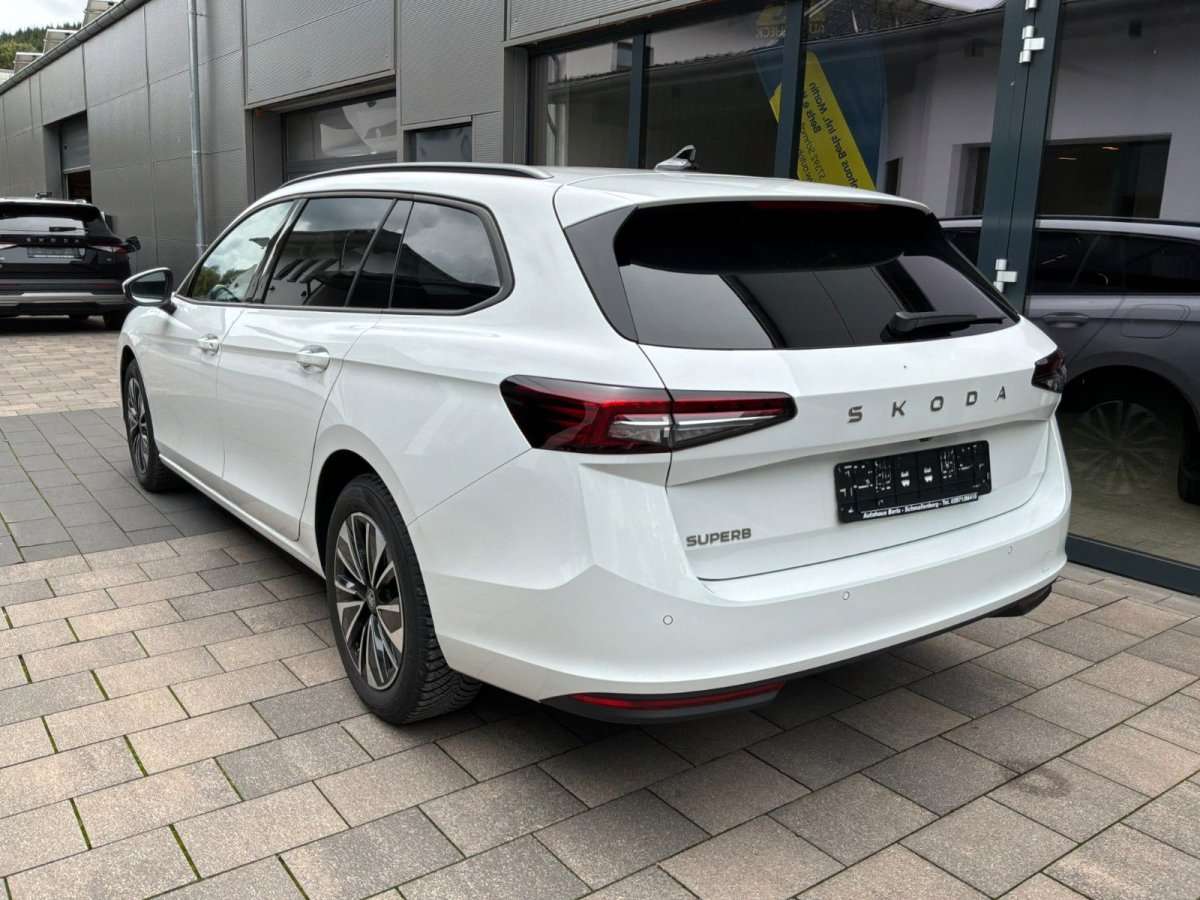 Fahrzeugbild eines Skoda Superb