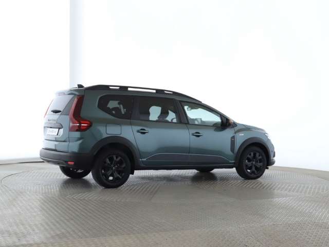 Fahrzeugbild eines Dacia Jogger