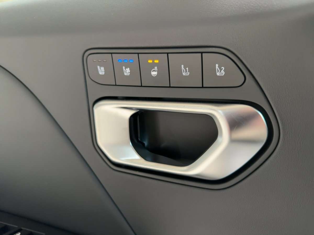 Fahrzeugbild eines Kia K4