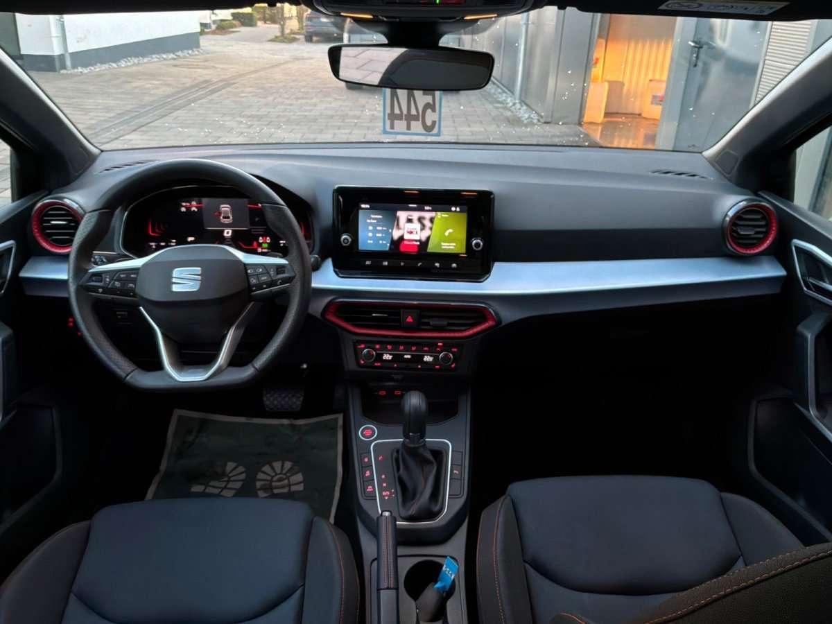 Fahrzeugbild eines SEAT Ibiza