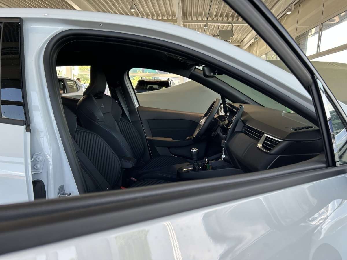 Fahrzeugbild eines Renault Clio