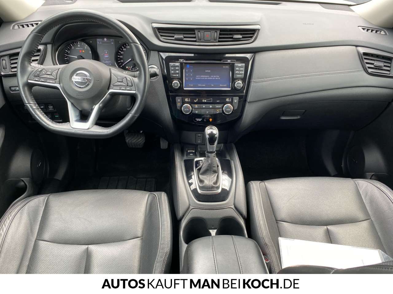 Fahrzeugbild eines Nissan X-TRAIL