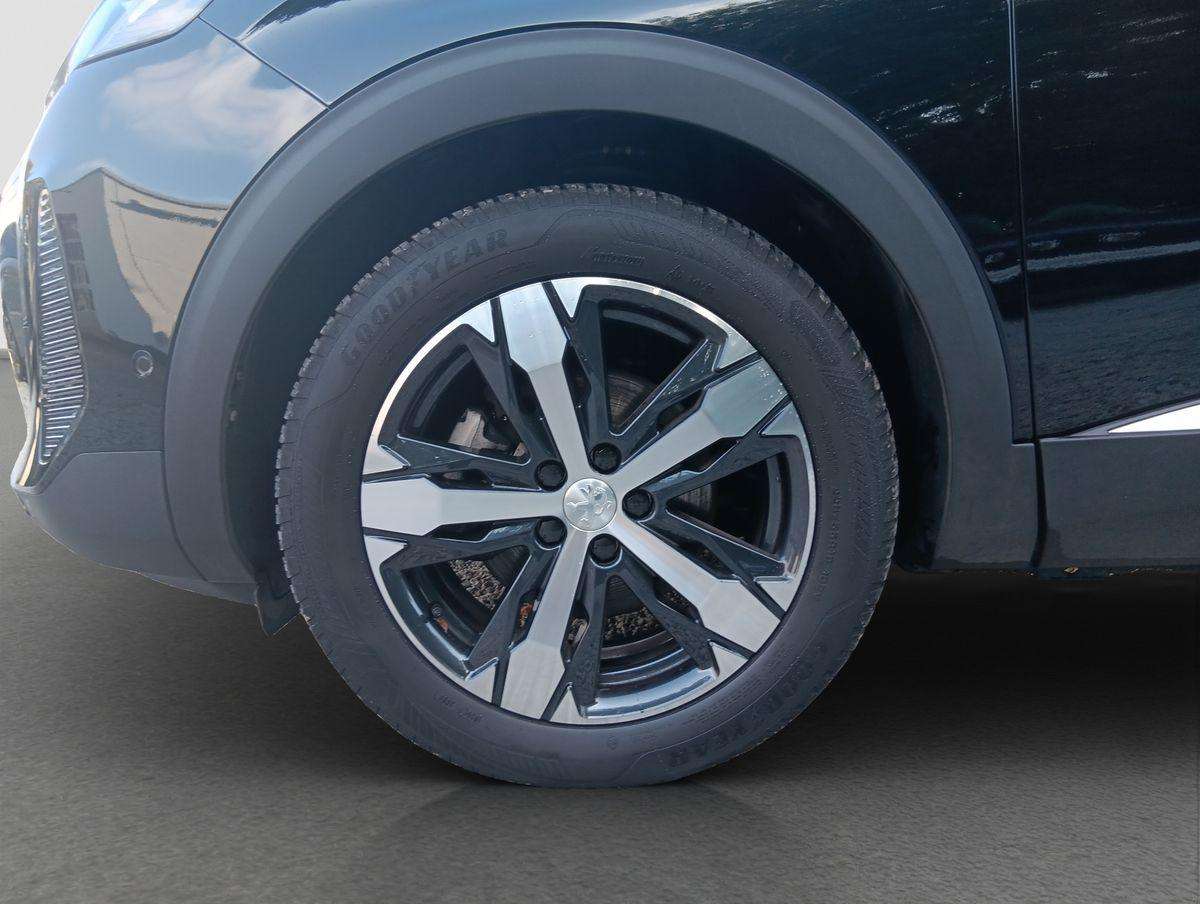 Fahrzeugbild eines Peugeot 5008