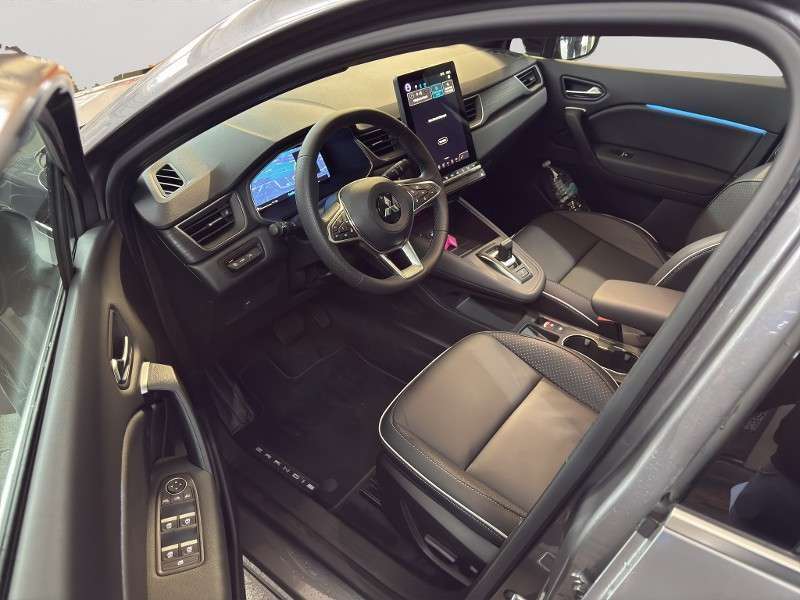Fahrzeugbild eines Mitsubishi Grandis