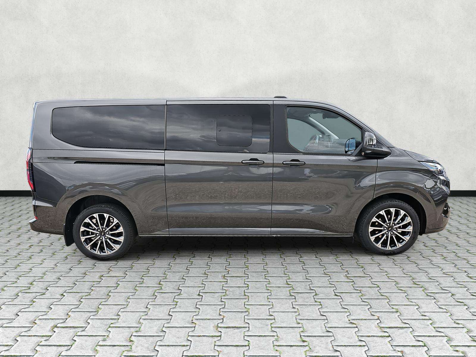 Fahrzeugbild eines Ford Tourneo Custom