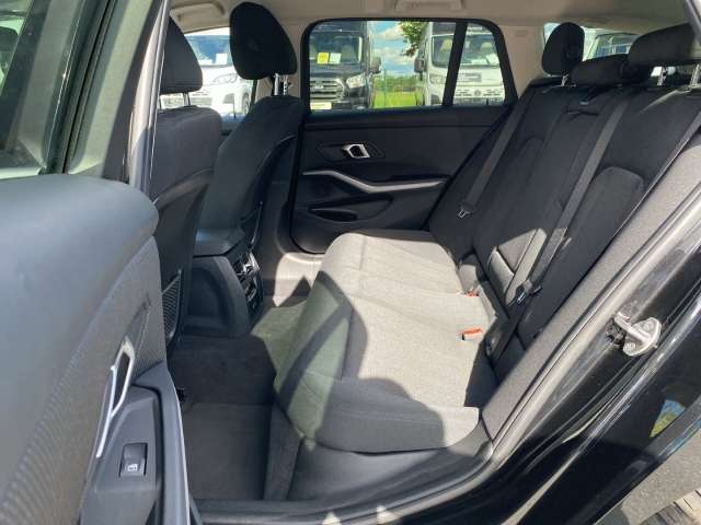 Fahrzeugbild eines BMW 3er-Reihe