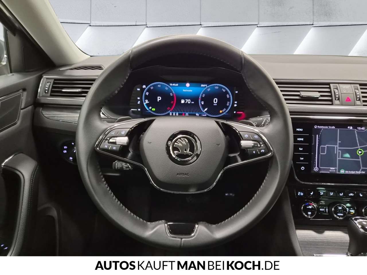 Fahrzeugbild eines Skoda Superb