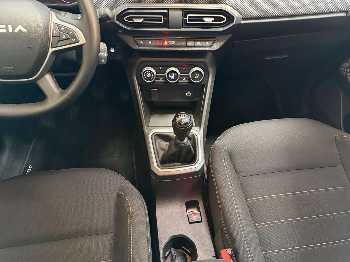 Fahrzeugbild eines Dacia Jogger