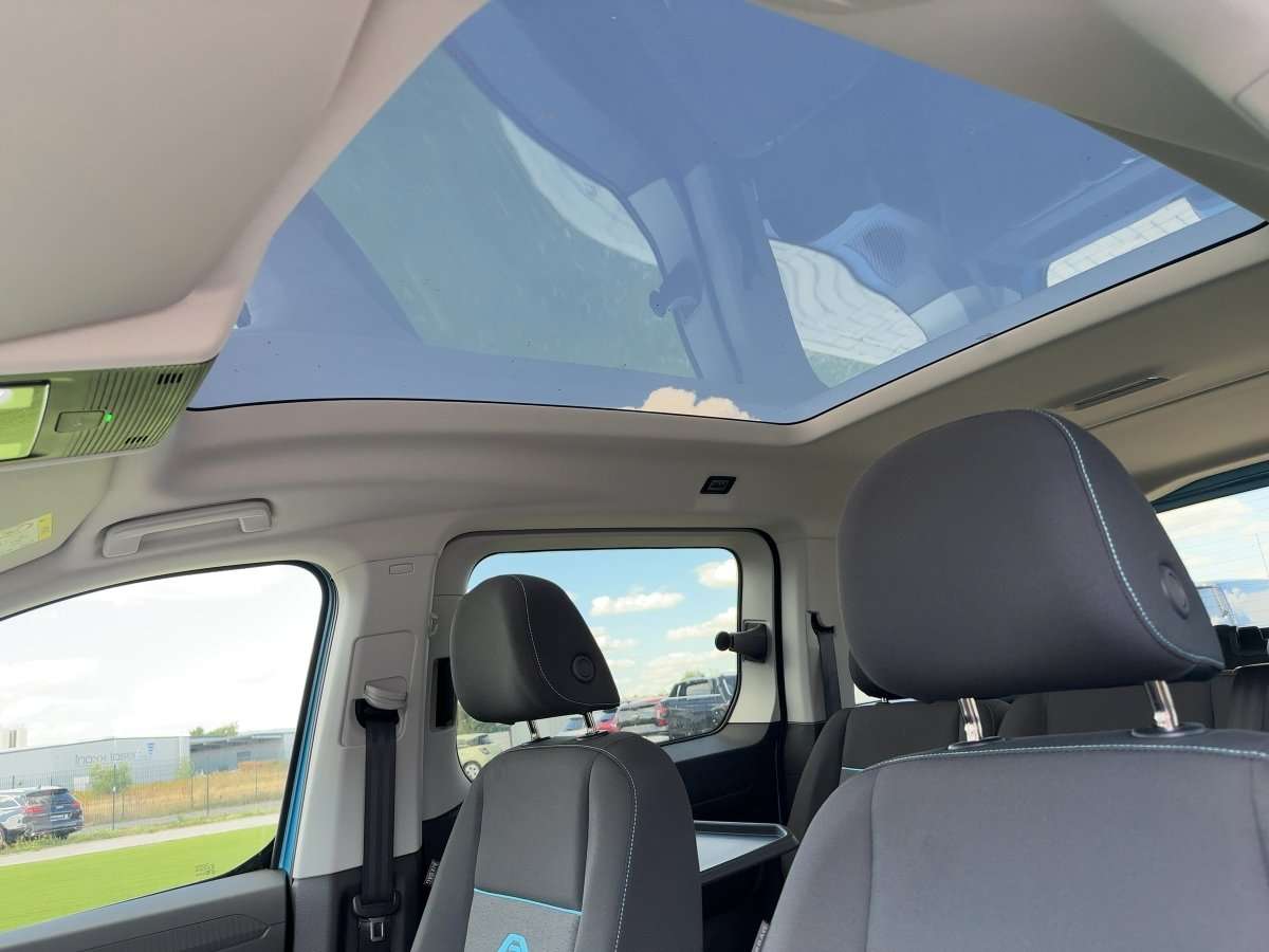 Fahrzeugbild eines Ford Grand Tourneo