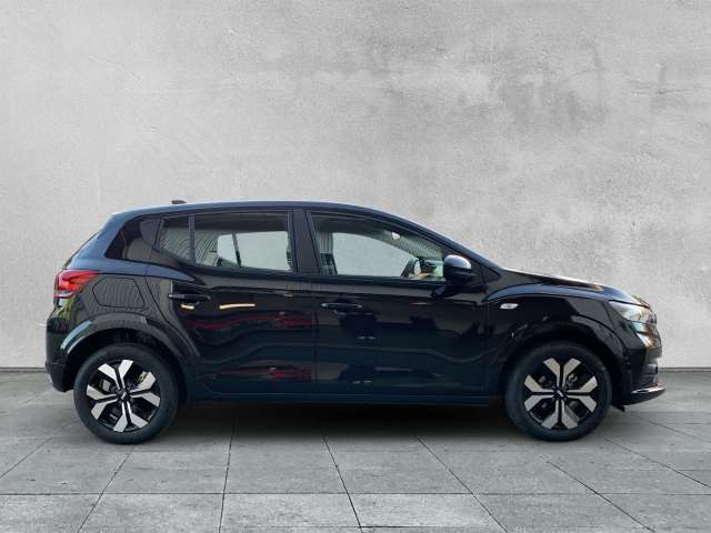 Fahrzeugbild eines Dacia Sandero