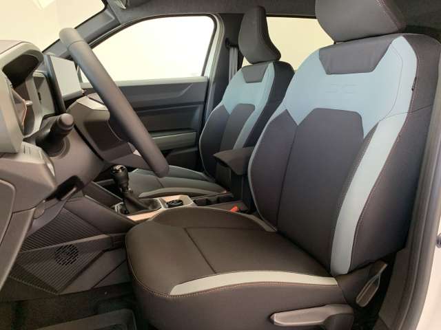 Fahrzeugbild eines Dacia Duster