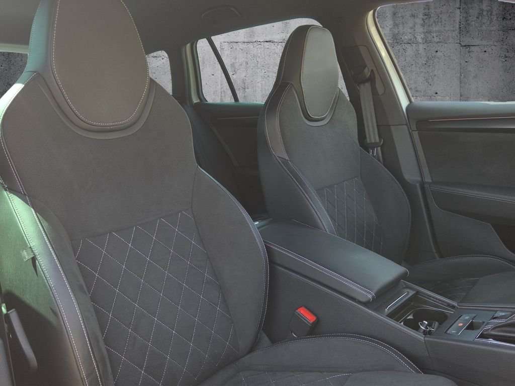 Fahrzeugbild eines Skoda Superb