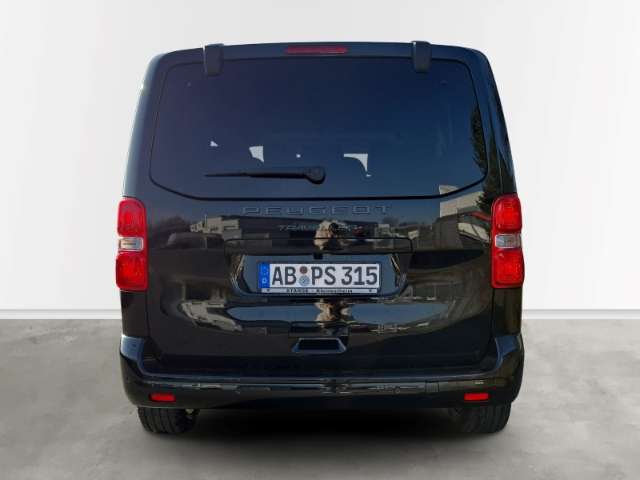 Fahrzeugbild eines Peugeot Traveller