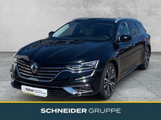 Schräge Frontansicht auf einen Renault Talisman , freigestellt