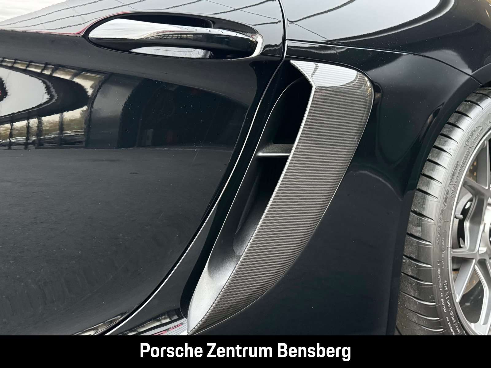 Fahrzeugbild eines Porsche Cayman