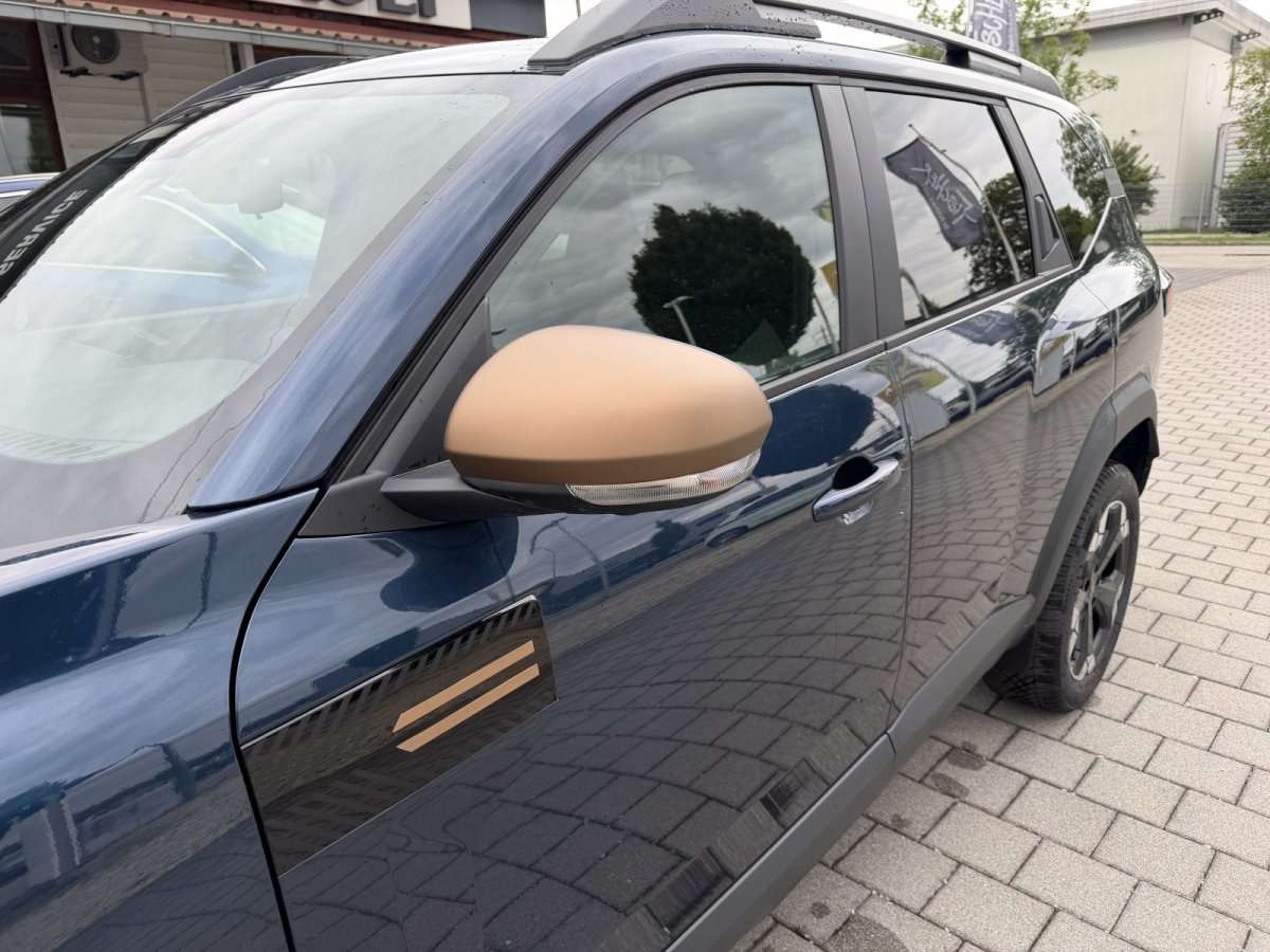 Fahrzeugbild eines Dacia Bigster