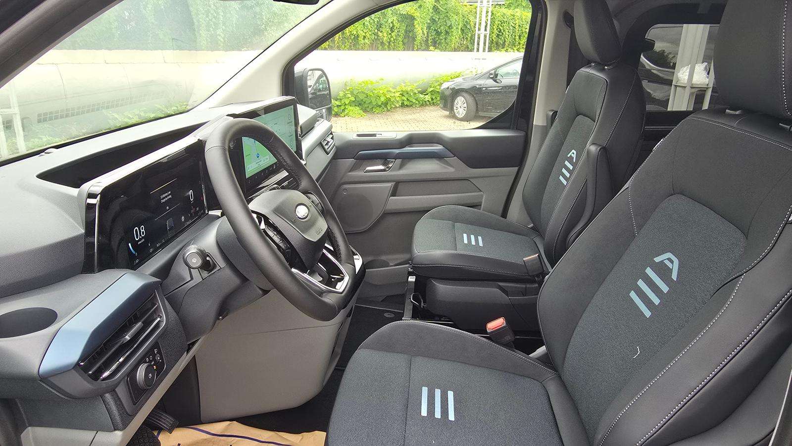 Fahrzeugbild eines Ford Tourneo Custom