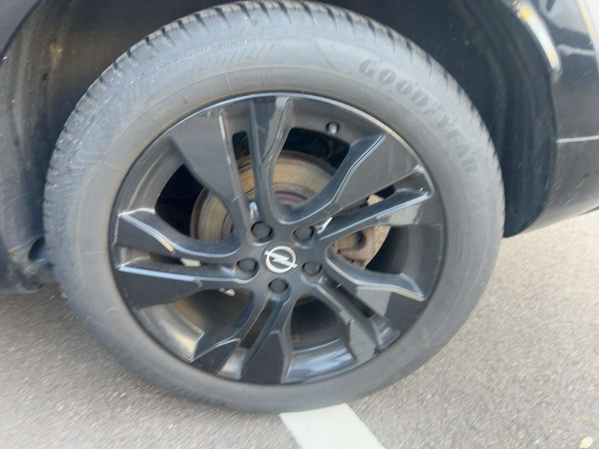 Fahrzeugbild eines Opel Grandland X