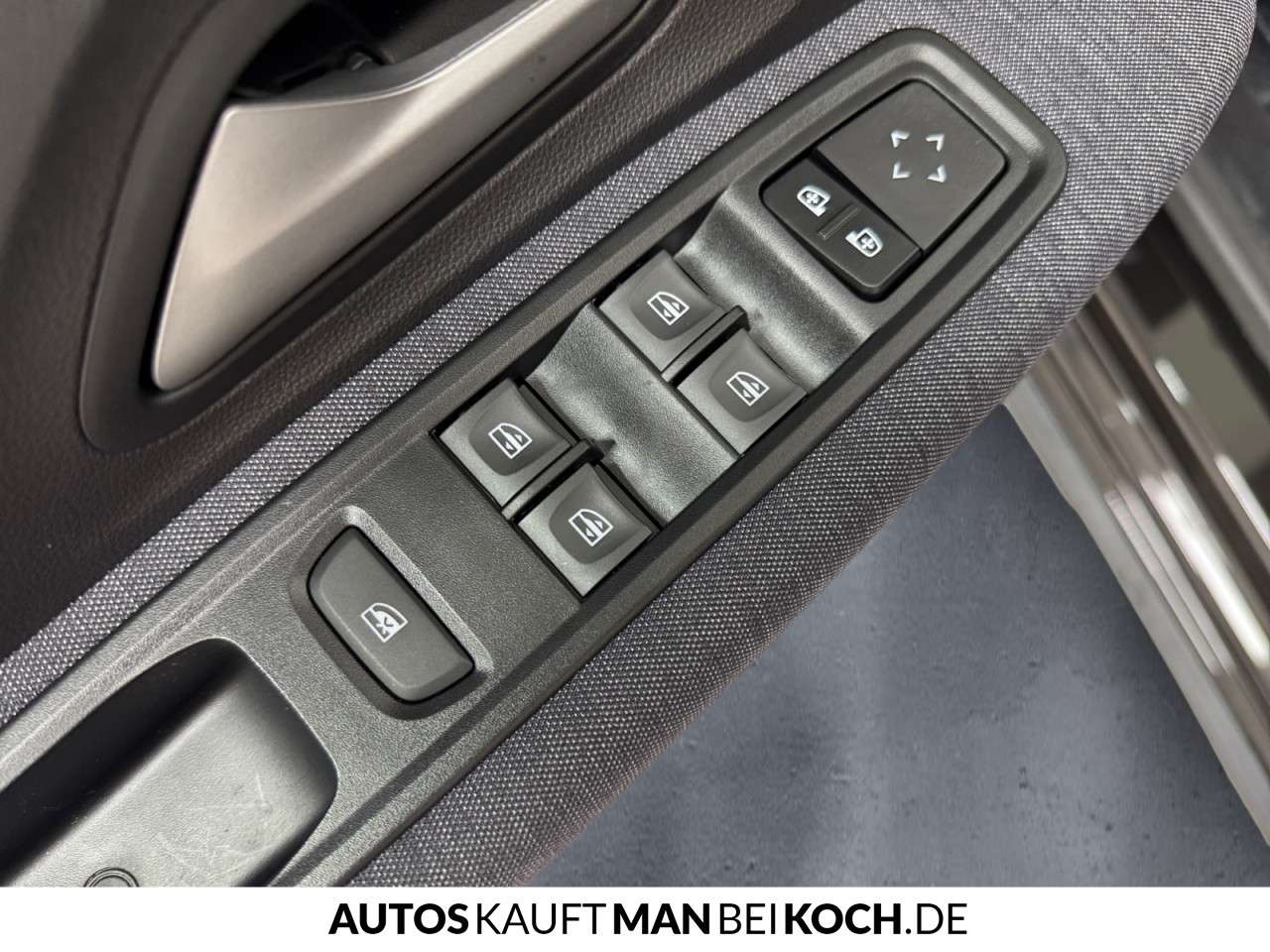 Fahrzeugbild eines Dacia Jogger