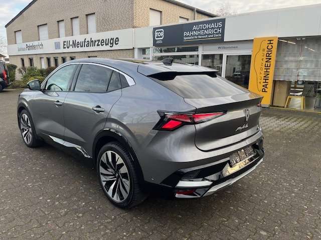 Fahrzeugbild eines Renault Rafale