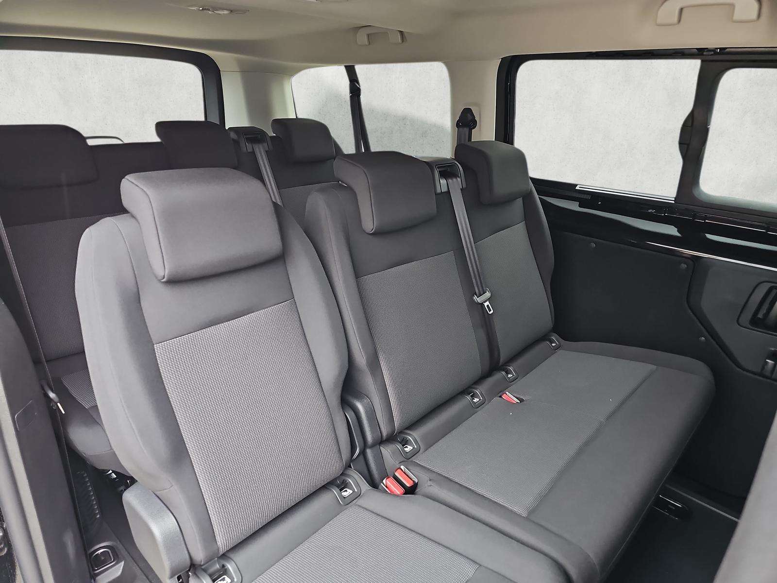 Fahrzeugbild eines Opel Vivaro