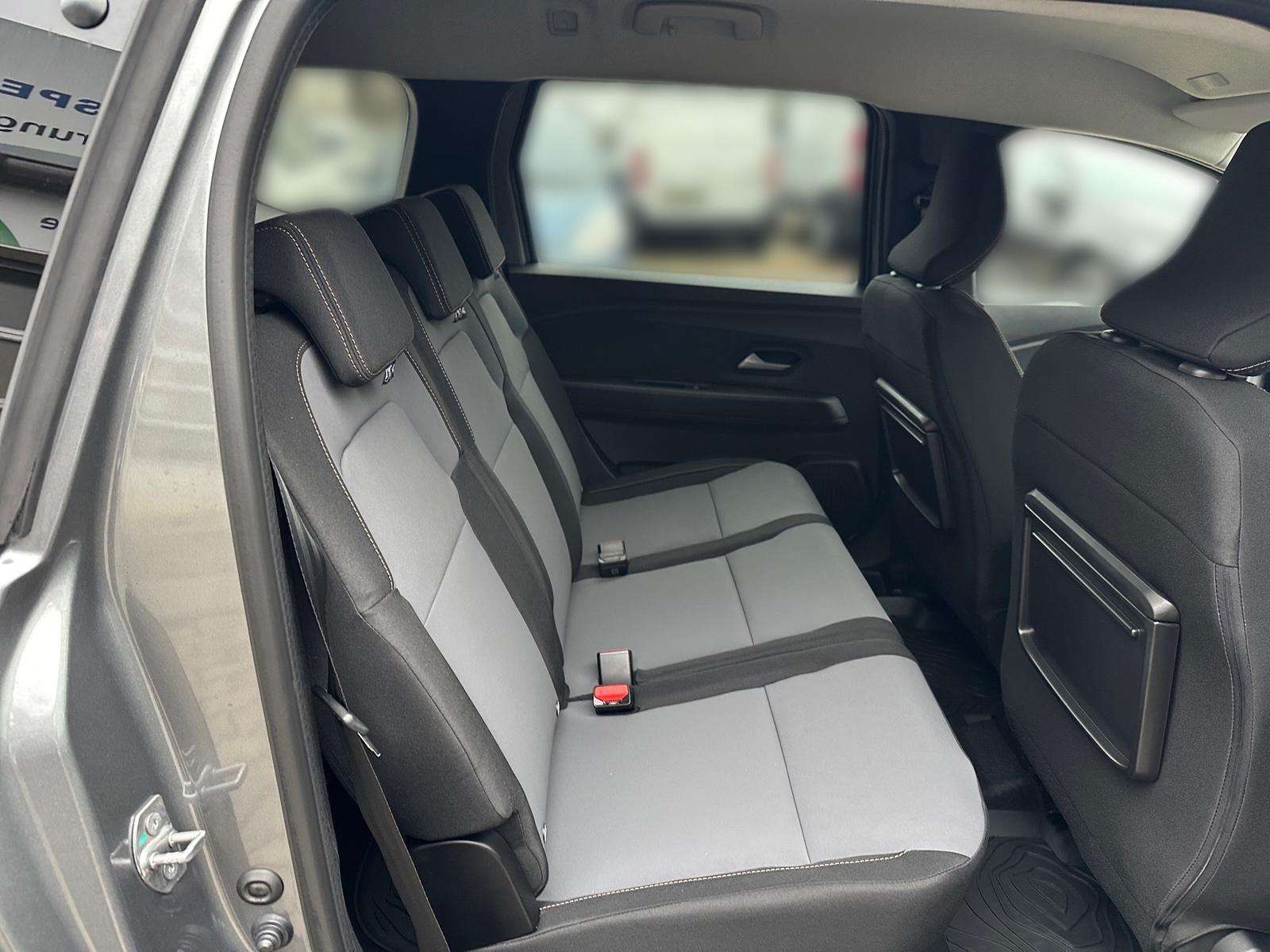 Fahrzeugbild eines Dacia Jogger