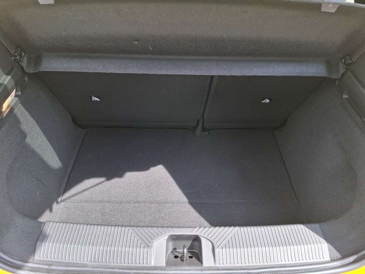Fahrzeugbild eines Renault 5 E-TECH