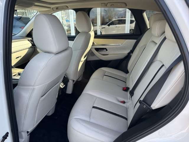 Fahrzeugbild eines Mazda CX-60