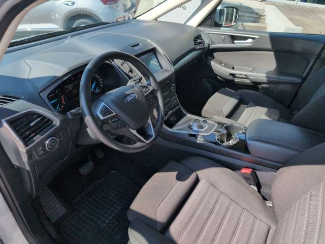 Fahrzeugbild eines Ford S-MAX