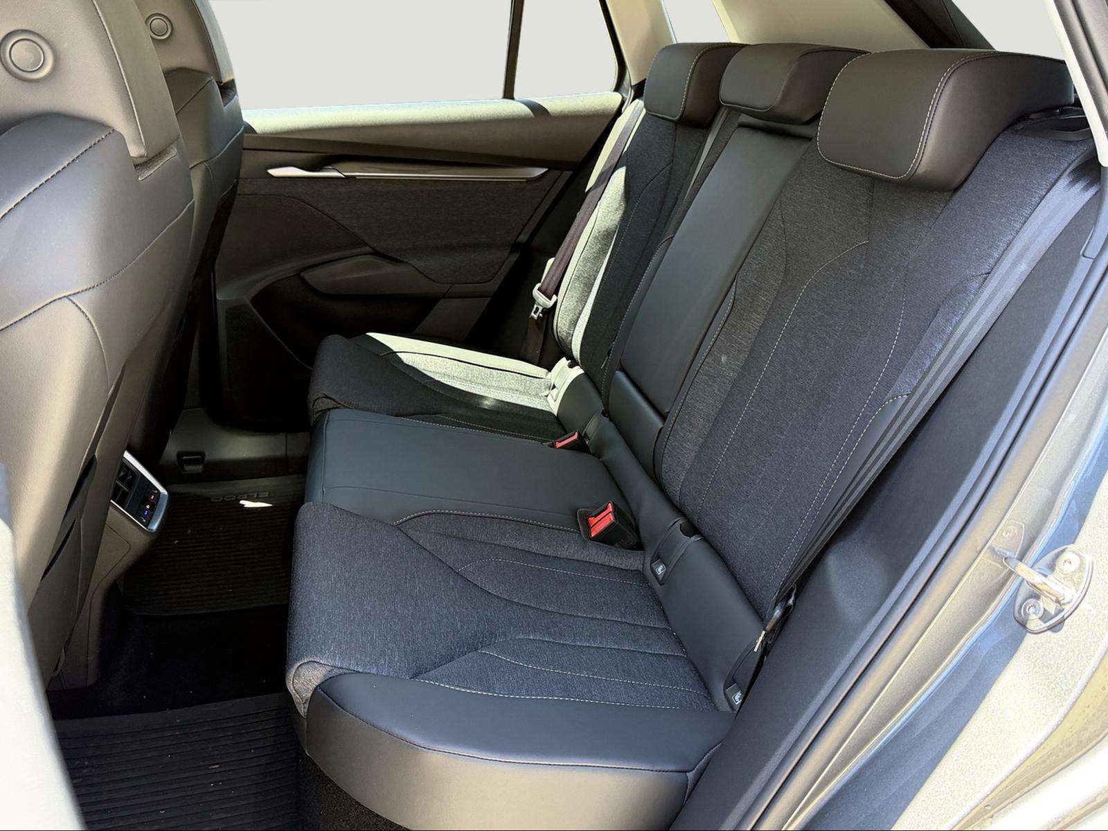 Fahrzeugbild eines Skoda ELROQ