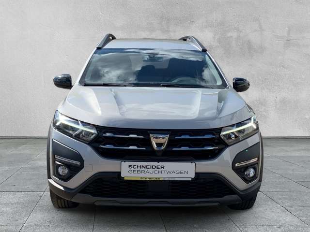 Fahrzeugbild eines Dacia Jogger