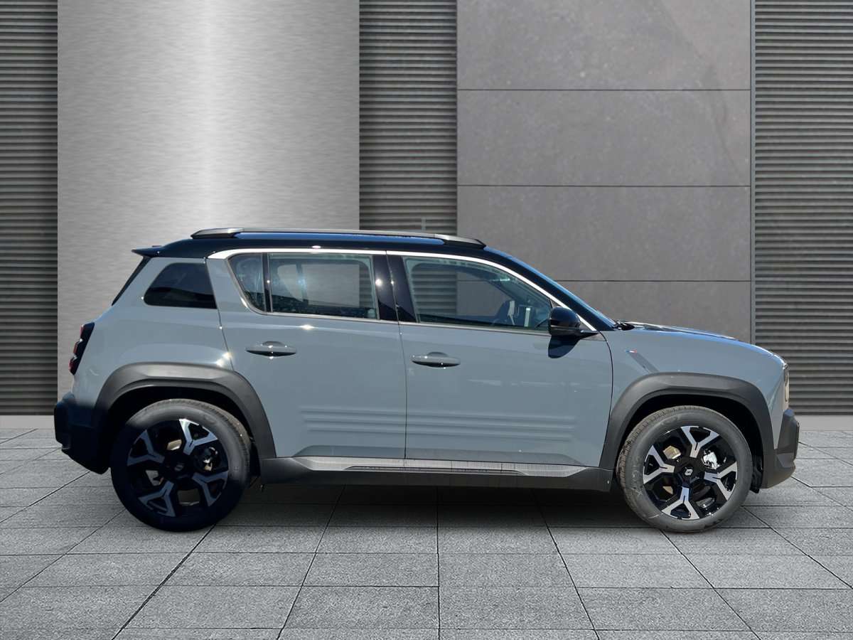 Fahrzeugbild eines Renault 4 E-TECH